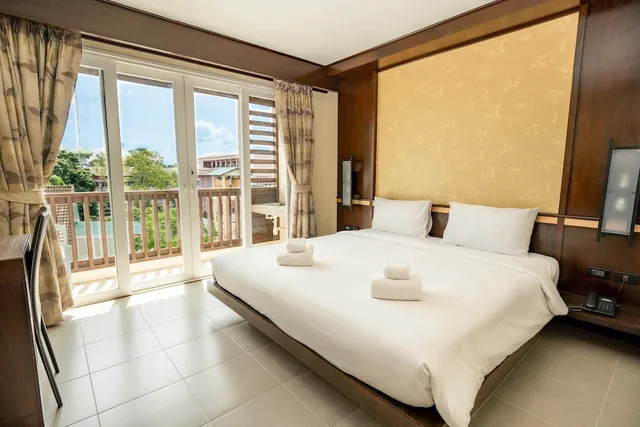 Superior, King Bed, Ratana Apart Hotel At Chalong 10/10