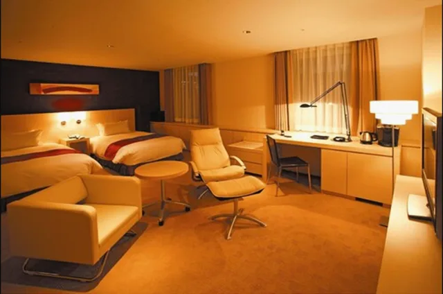 غرفة غراند ديلوكس بسريرين منفصلين مع دخول الصالة، Sapporo Grand Hotel 4/9