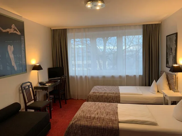 Room, Triple, Single Bed, Hotel Nymphenburg City 10/10