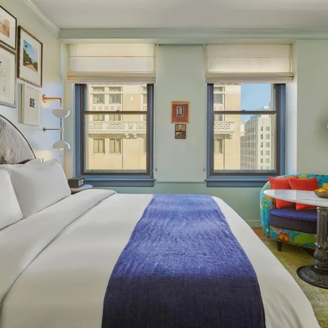 Study, King Bed, City View، Hotel Per La 1/5