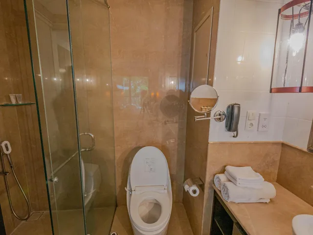 جناح جونيور بشرفة، Jambuluwuk Oceano Seminyak Hotel 6/10
