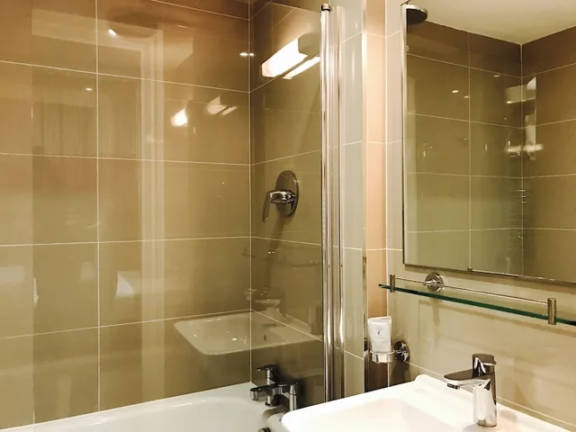 غرفة ديلوكس بسرير مزدوج، Royal Cambridge Hotel 4/4