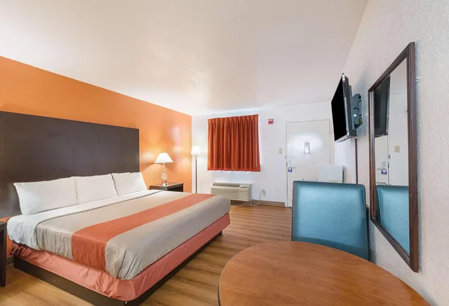 غرفة بسرير كينج، Motel6 San Antonio, TX - I-10 West 1/10