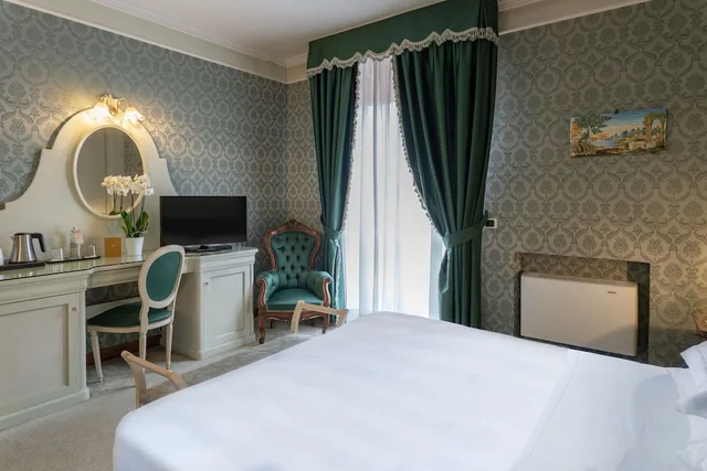 غرفة سوبيريور بسرير كوين وسريرين منفصلين، Phi Hotel Canalgrande 7/10