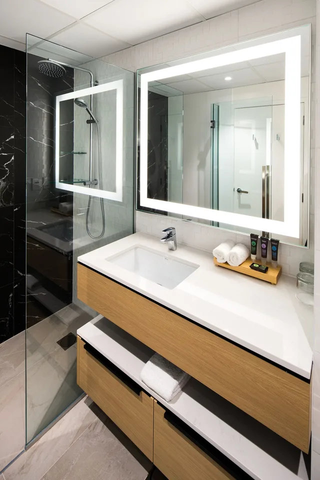 Deluxe, King Bed, NOVOTEL HAMILTON TAINUI 5/8