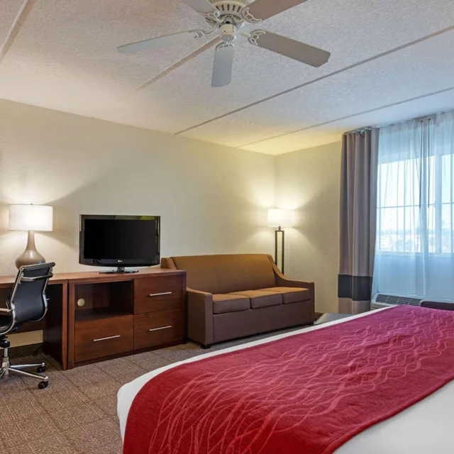 غرفة بسرير كينج بجاكوزي، Comfort Inn Kissimmee Lake Buena Vista South 6/9