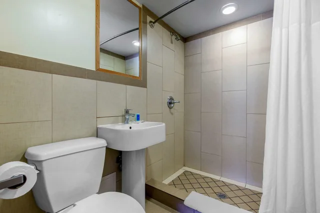 غرفة قياسية بسريرين مزدوجين، Rodeway Inn Chicago North Shore - Lincolnwood 3/4