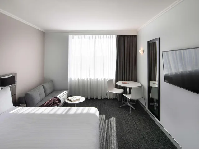 Superior, Double Bed, Accessible, Mercure Sydney Bankstown 1/6