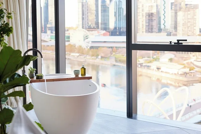 River, Penthouse Suite, King Bed, 1 Hotel Melbourne 2/2
