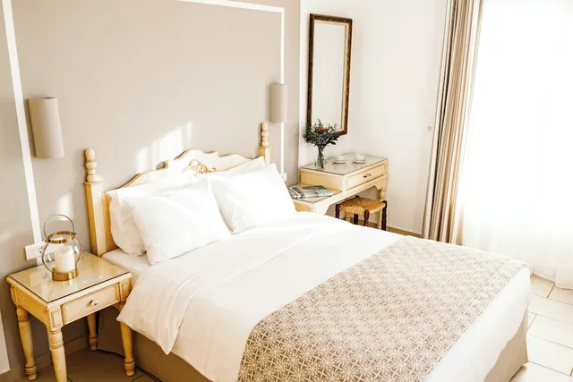 غرفة قياسية بسرير مزدوج بإطلالة على البحر، Pelican Town Hotel 3/6