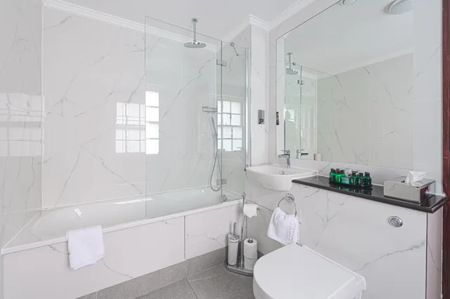 Executive, Gem Fitzrovia Hotel 8/10