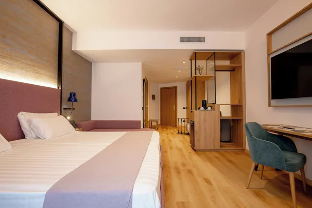 غرفة سوبيريور بسريرين منفصلين، Hotel Poseidon 3/10