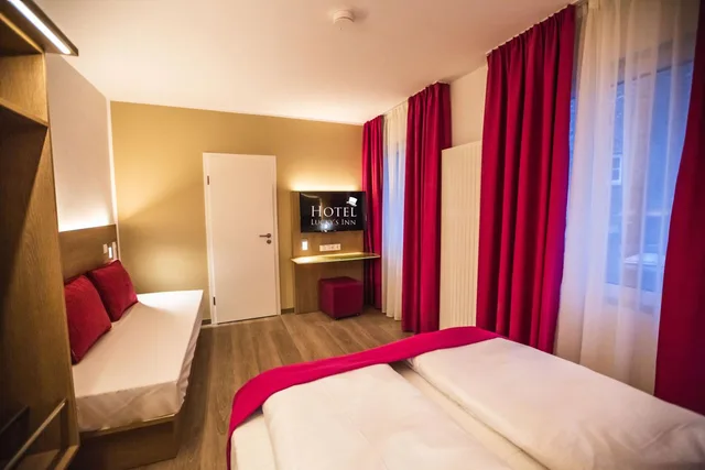 غرفة ثلاثية بحمام خاص، Hotel Luckys Inn Gmbh 8/10