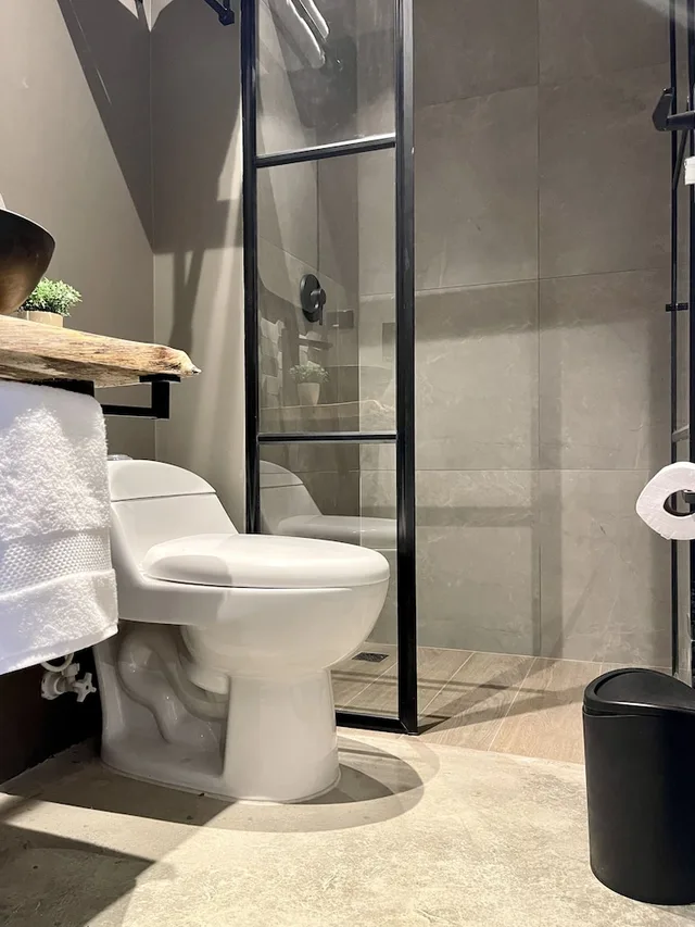 Design, Studio, Suite, 1 King and 1 Single Beds، Beminimal Parques 4/4