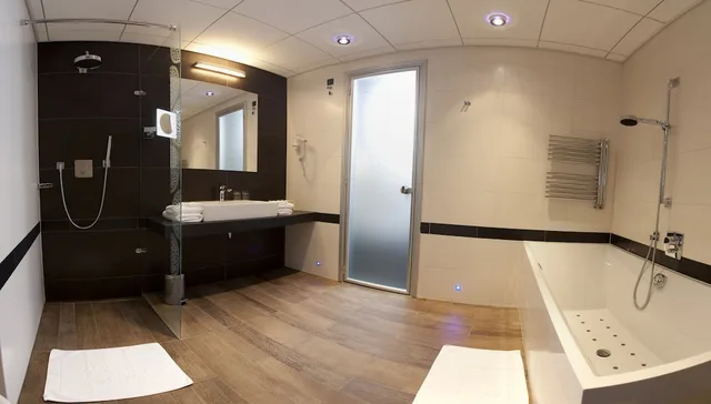 جناح رئاسي بسرير كوين، Bohinj Eco Hotel 3/3