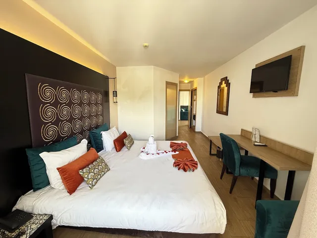 جناح عائلي بسرير كينج وسريرين منفصلين مع أريكة، Hamilton Agadir 7/10
