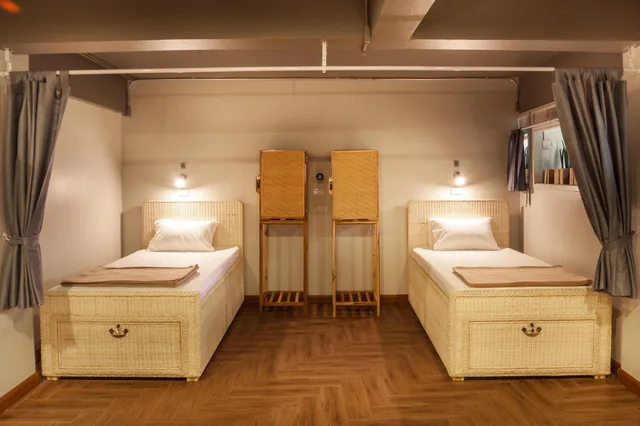غرفة ثلاثية بحمام مشترك، METRO PRATUNAM BOUTIQUE HOTEL 1/2