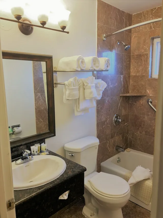 غرفة بسرير كوين، Stargazer Inn And Suites 9/10