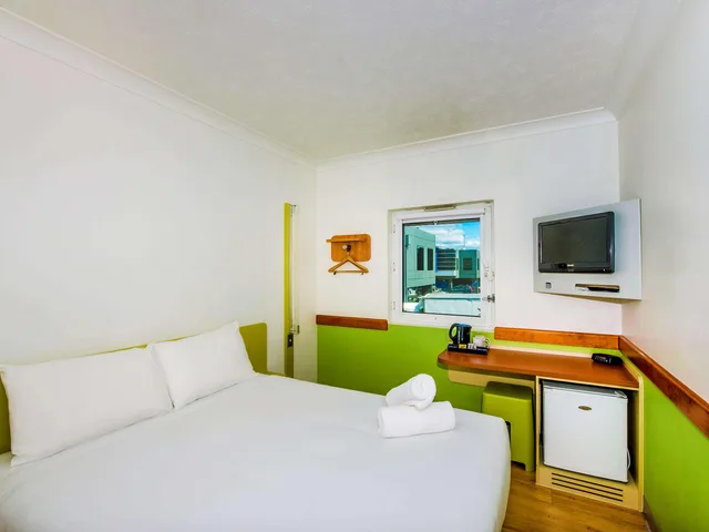 غرفة بسرير كوين، IBIS BUDGET BRISBANE AIRPORT 1/2
