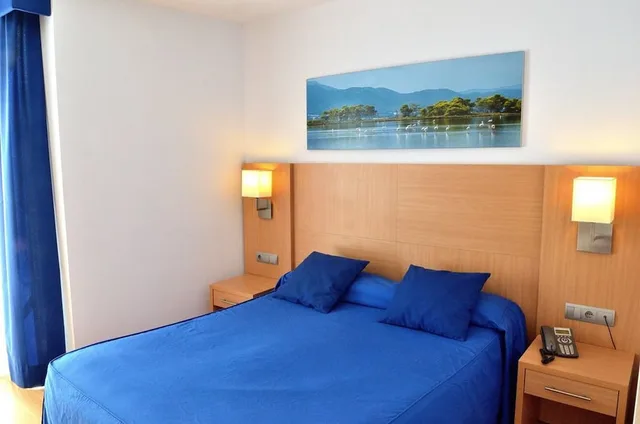 غرفة قياسية بسرير مزدوج، Hotel del Port 1/2