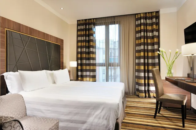 غرفة بسرير كينج، Uptown Palace 2/7