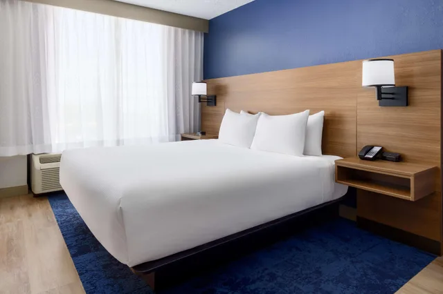 غرفة بسرير كينج، Hyatt Place Across from Universal Orlando Resort 1/4