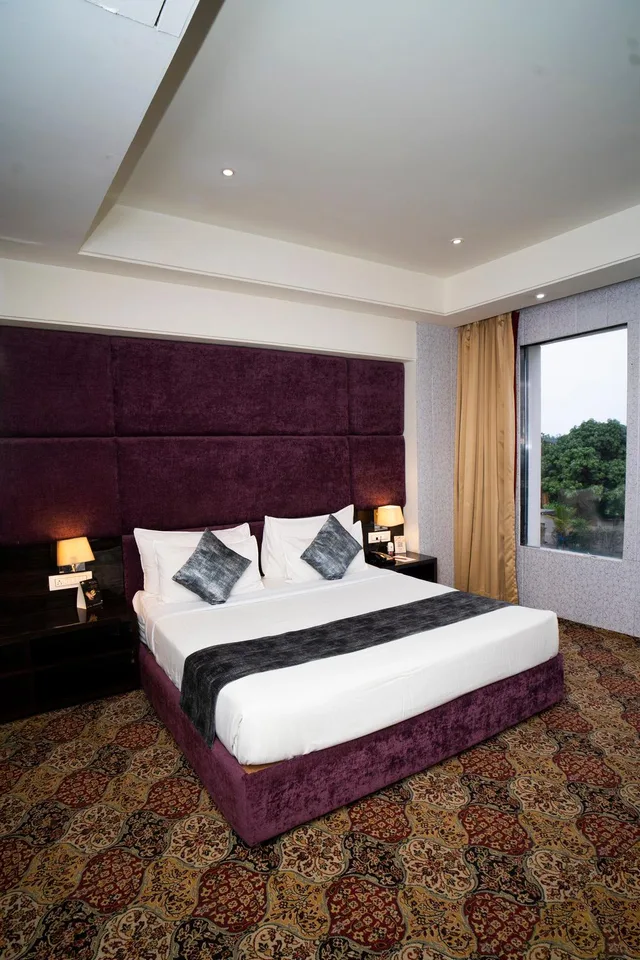 جناح، Pride Hotel And Convention Centre 1/4