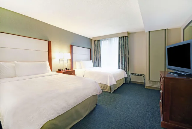 غرفة بسريرين كوين بغرفة نوم واحدة، Homewood Suites by Hilton Seattle Downtown 1/4