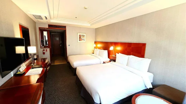 Deluxe, Family, Single, 2 Double Beds، Koreana Hotel 8/10