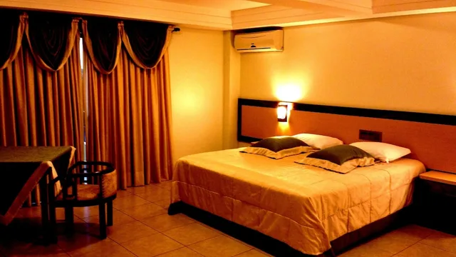 غرفة تنفيذية بسرير كينج بجاكوزي، PRAIA SOL HOTEL 3/8