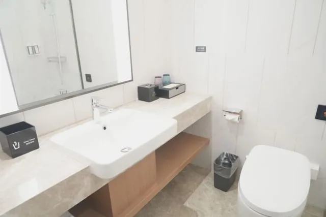 Holiday Inn Beijing Daxing Movie Park by IHG، بكين 50/50