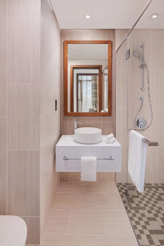 جناح استوديو بسرير كينج بإطلالة على المدينة بمطبخ، Staybridge Suites Dubai Al-Maktoum Airport 6/7