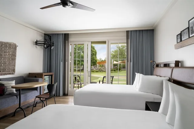 Room, 2 Queen Beds, Water View، Hyatt Regency Lost Pines 2/5