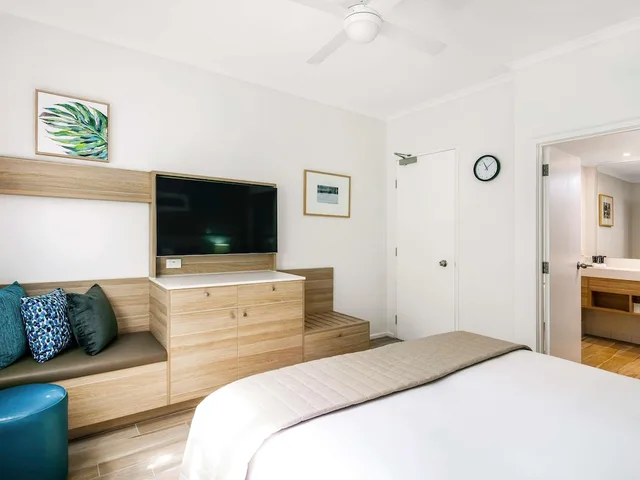 2 Bedrooms, Apartment, King and Queen Bed, Dual Key، Mantra Portsea Port Douglas 4/7