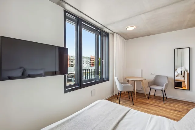 Urban, Premium, Studio, Queen Bed، Habyt Berlin Waterfront 4/7