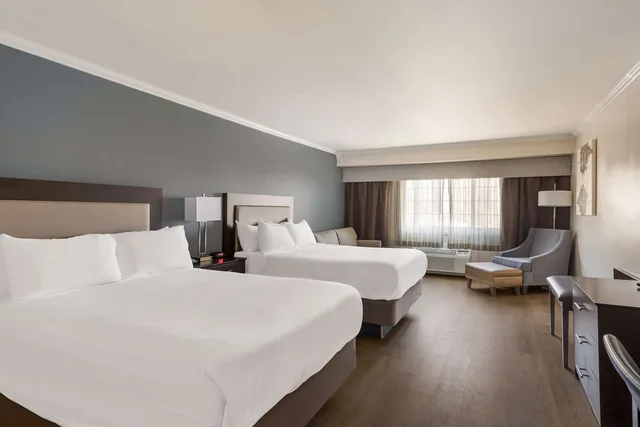 غرفة بسريرين كوين، Best Western Mountain View Inn 1/3