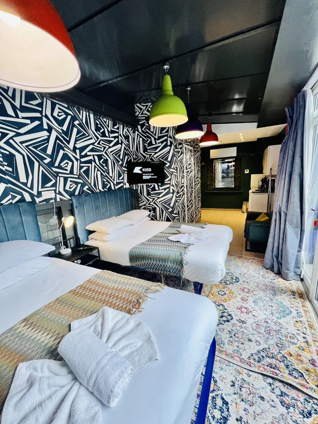 استوديو سوبيريور بسريرين كينج بإطلالة على الفناء، The Melville Hotel 1/1