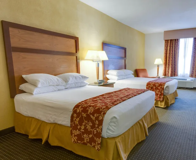 Room, 2 Queen Beds, Drury Inn & Suites Near La Cantera Parkway 8/10