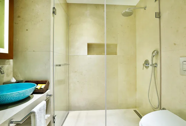 جناح بريميوم بإطلالة على البحر، Mare Deluxe Residences and Villas 7/9