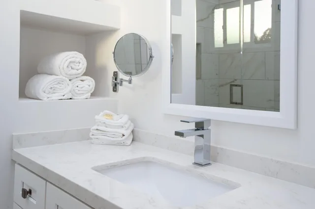 غرفة بسرير كينج، Studio City Court Yard Hotel 7/7