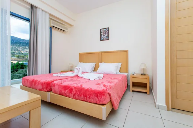 استوديو سوبيريور ثلاثي، Hermes Hotel Malia 5/10