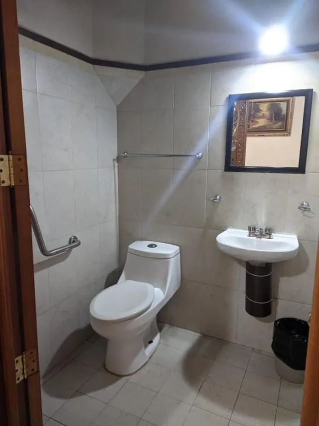 غرفة سوبيريور بسرير مزدوج، Capital O Hotel Patio Pombo 3/3