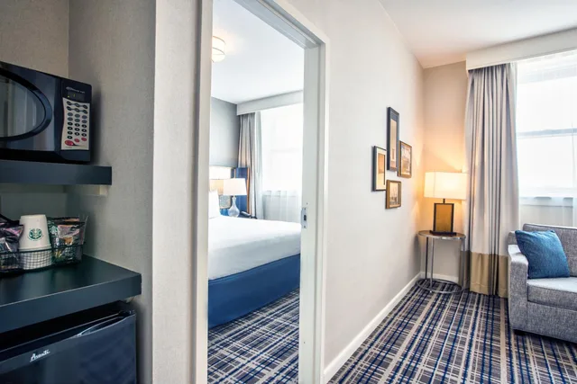 جناح جونيور، Gettysburg Hotel 5/5