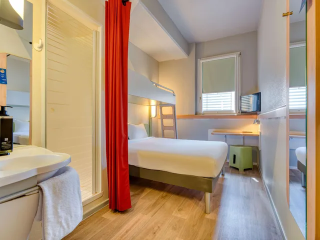 Room, Triple, Double Bed, Ibis Budget Luzern City 4/4
