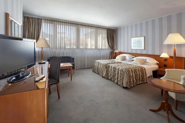 غرفة سوبيريور بسرير مزدوج أو سريرين منفصلين، Grand Hotel Bonavia 4/8