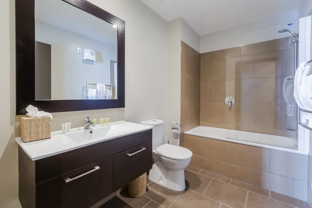 شقة بثمانية أسرّة وسريرين كينج بـ6 غرف نوم، QUEENSTOWN VILLAGE APARTMENTS 4/4