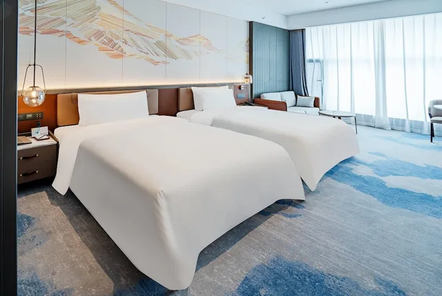 غرفة سوبيريور بسريرين منفصلين مع أريكة، Wyndham Qujing Luliang 1/1