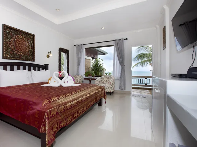 Room, King Bed, Beach Front، Crystal Bay Beach Resort 1/1