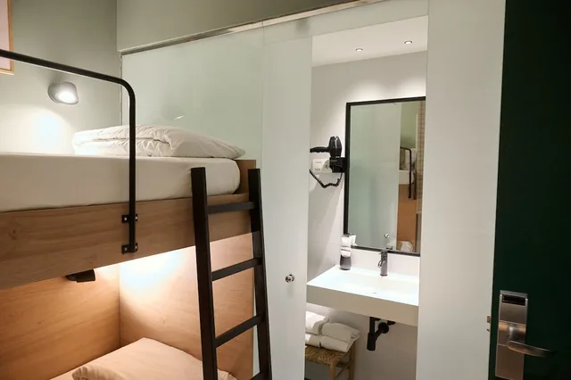 Room, Bunk Bed, No Window, Hotel TOC Hotel Las Ramblas 4/5
