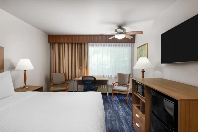 جناح بسرير كوين، Best Western Kodiak Inn 2/6